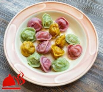 Kinder bunte Pelmeni mit Putenfleisch