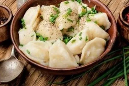 Gluten- und laktosefreie Vareniki mit Kartoffeln